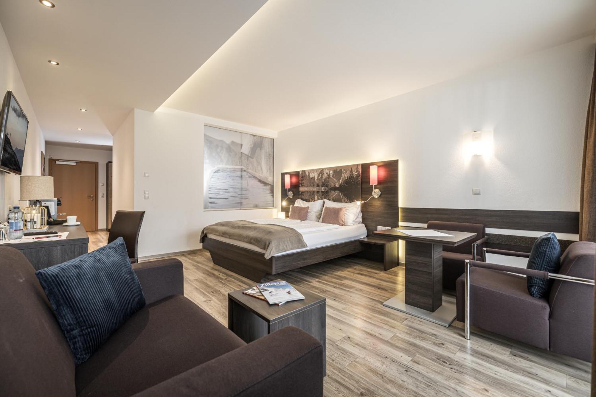 Zum Senner Suites Zillertal (Adults Only) ชลิทเทอร์ส ภายนอก รูปภาพ